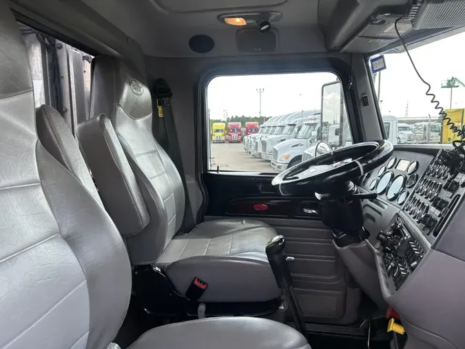 2019 Peterbilt 389