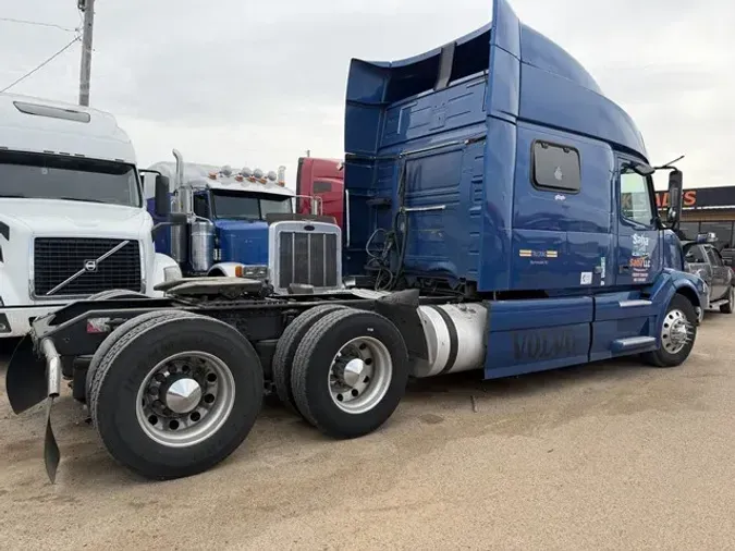 2016 VOLVO VNL64T780