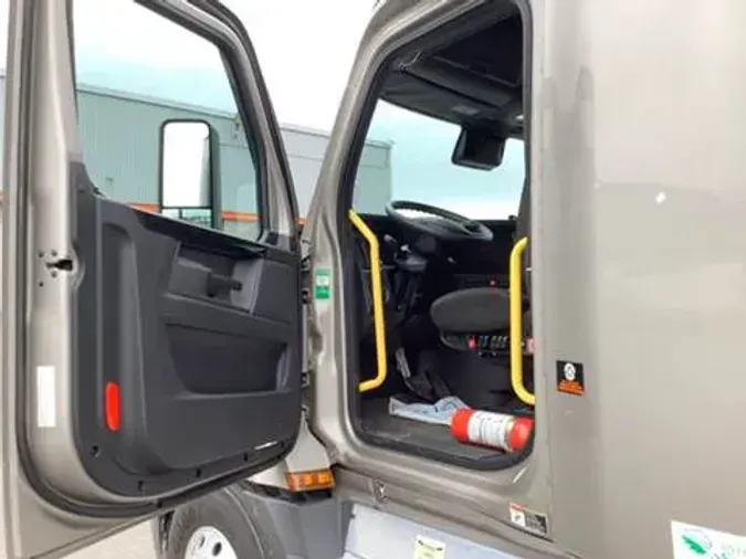 2023 Freightliner Cascadia