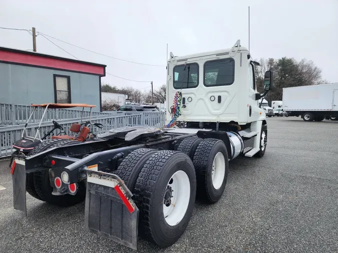 2018 FREIGHTLINER/MERCEDES CASCADIA 125