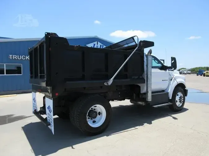 2017 FORD F750 XL SD