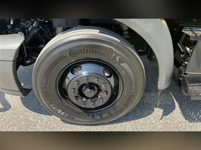 2018 INTERNATIONAL RH613