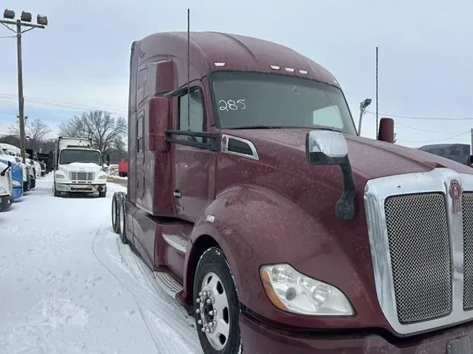 2022 KENWORTH T680