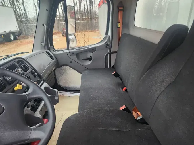 2018 FREIGHTLINER/MERCEDES M2 1065b477b2f28ee2d7e99c352ae0e0bfc81