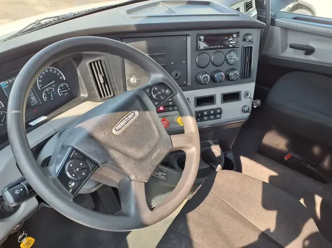 2019 FREIGHTLINER NEW CASCADIA 116