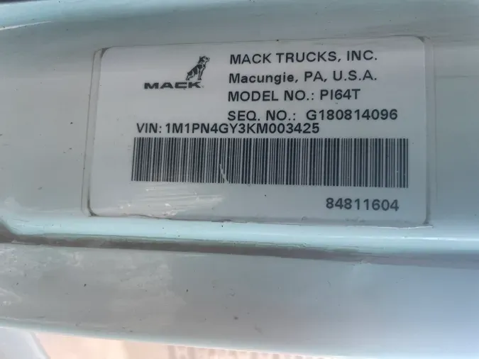 2019 MACK PI64T