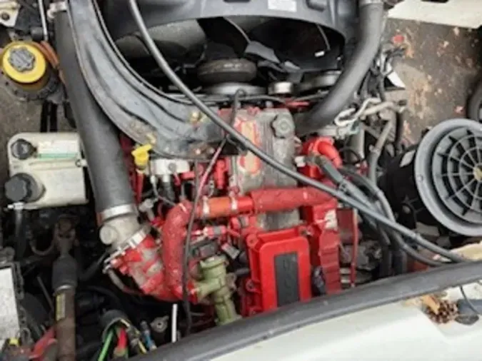 2015 FREIGHTLINER/MERCEDES M2 106