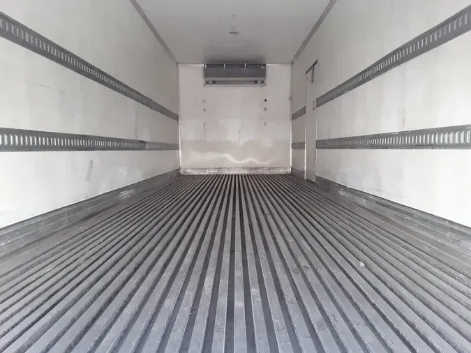 2016 FREIGHTLINER M2 106