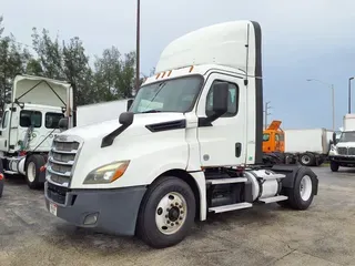 2020 FREIGHTLINER/MERCEDES NEW CASCADIA 126
