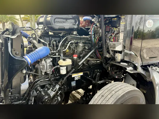 2022 Peterbilt 5795b6270b3764c707aa860cd4af005ee32