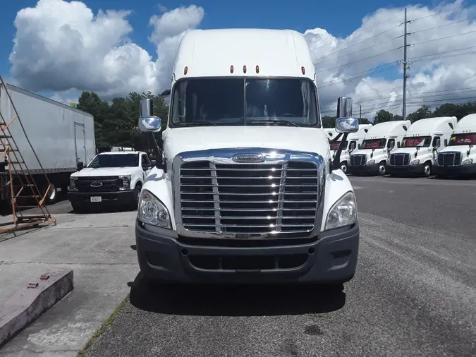 2019 FREIGHTLINER/MERCEDES CASCADIA 125