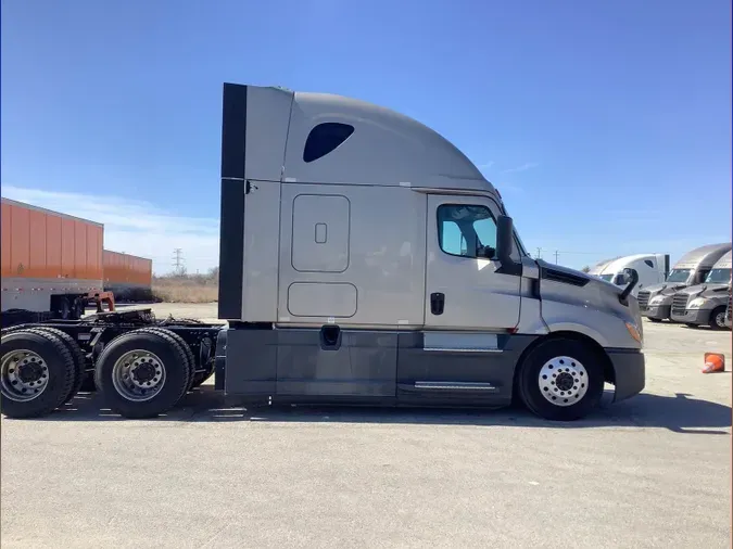 2020 Freightliner Cascadia