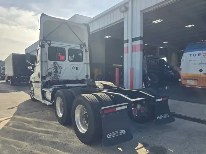 2018 FREIGHTLINER/MERCEDES NEW CASCADIA PX12664