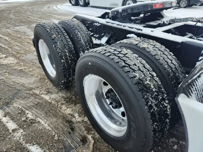 2020 VOLVO VNL64T7605b71ff14bc6101c69aaf243ca54f19e6