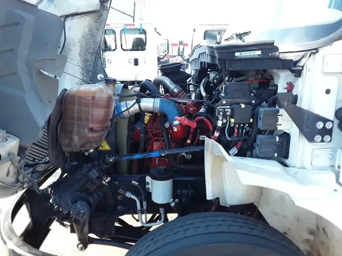 2019 NAVISTAR INTERNATIONAL 4300