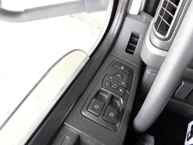 2020 VOLVO VNL64T-760