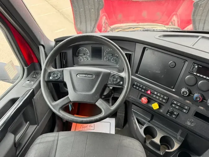 2023 FREIGHTLINER Cascadia 126
