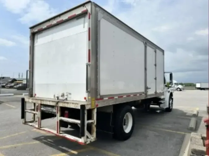 2019 FREIGHTLINER/MERCEDES M2 106