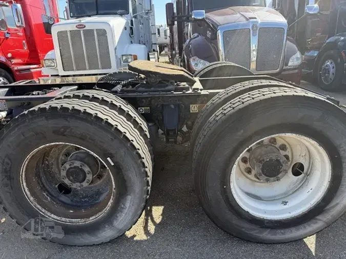 2015 PETERBILT 579