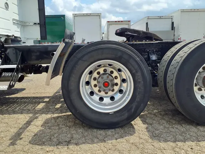 2020 VOLVO VNR62T640