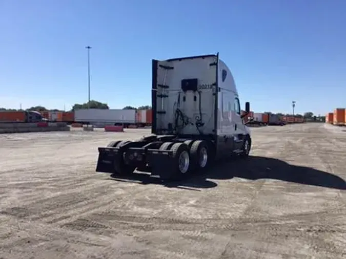 2020 Freightliner Cascadia