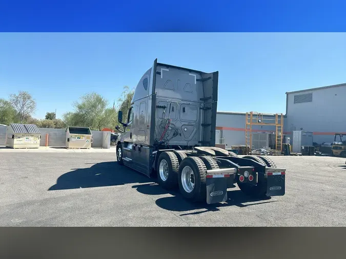 2023 Freightliner Cascadia