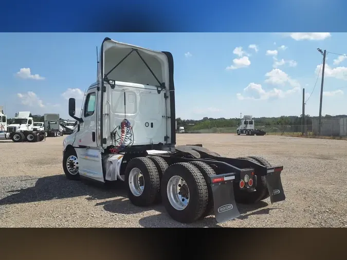 2022 FREIGHTLINER/MERCEDES NEW CASCADIA PX126645b7e02c79f2e3f1b1cbea787f6aca291