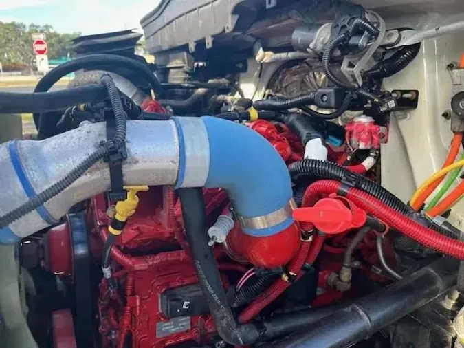 2020 International MV6075b800cf93ac4169c974e42243ae5832e