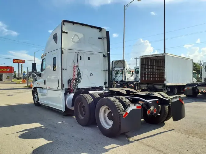 2019 FREIGHTLINER/MERCEDES CASCADIA 1255b8327e92bbce9e331df8faaf98e3f84