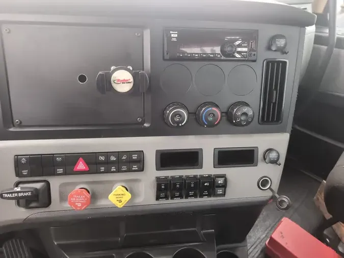 2019 FREIGHTLINER/MERCEDES NEW CASCADIA PX126645b8342f4b68f8c235c01aa484f881233