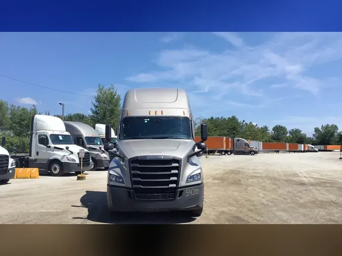 2023 Freightliner Cascadia