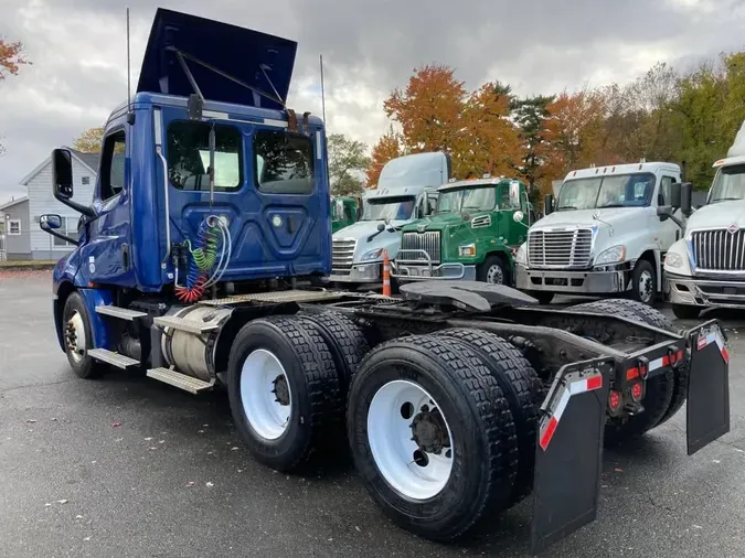 2019 FREIGHTLINER/MERCEDES NEW CASCADIA PX12664