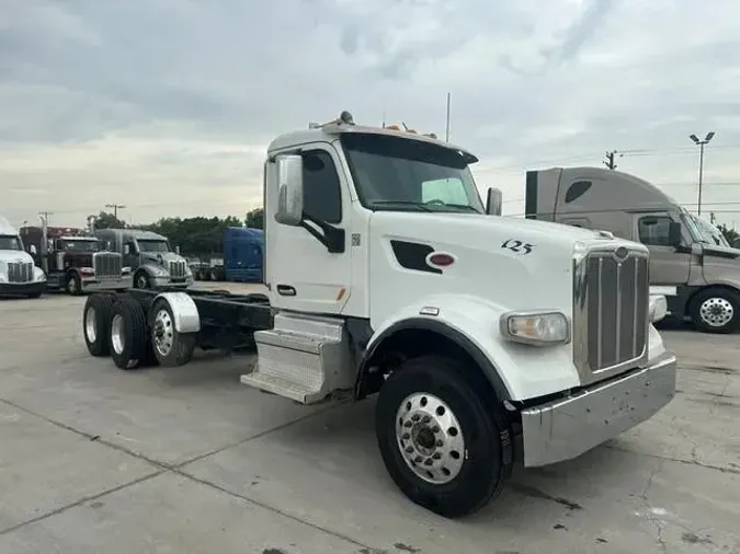 2021 Peterbilt 567