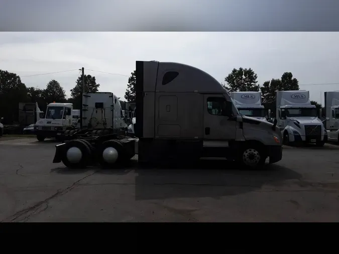 2021 Freightliner Cascadia