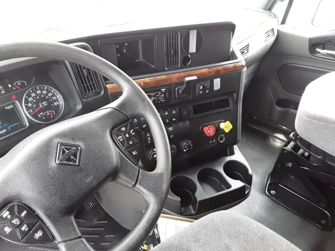 2018 NAVISTAR INTERNATIONAL LT625 SLPR CAB