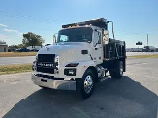 2025 MACK MD64