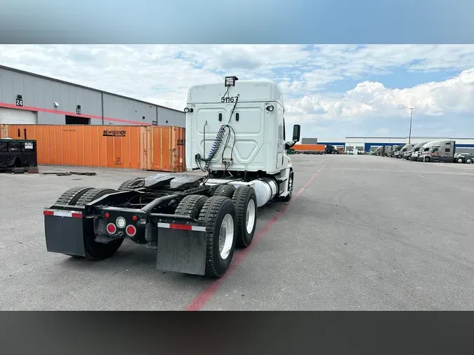 2020 Freightliner Cascadia