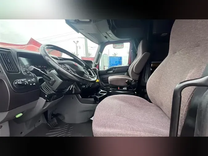 2020 INTERNATIONAL LT