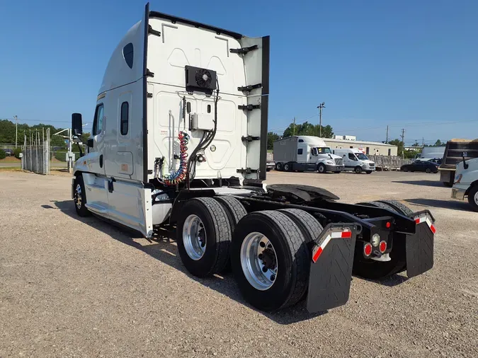 2018 FREIGHTLINER/MERCEDES CASCADIA 125