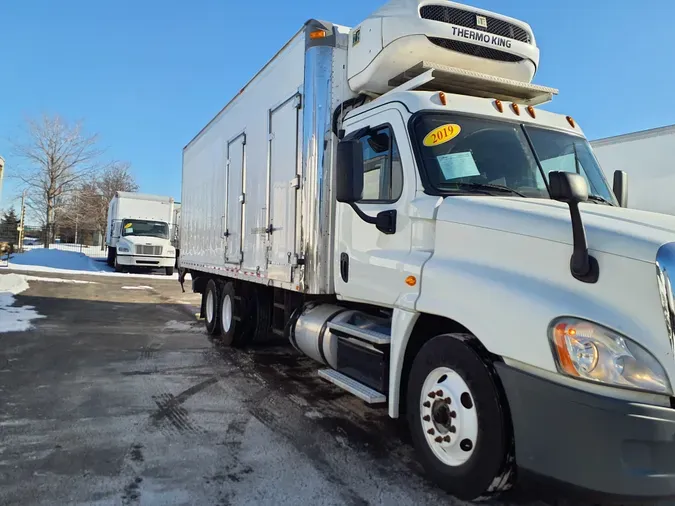 2019 FREIGHTLINER/MERCEDES CASCADIA 125