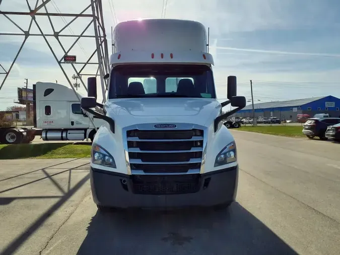2020 FREIGHTLINER/MERCEDES NEW CASCADIA 116