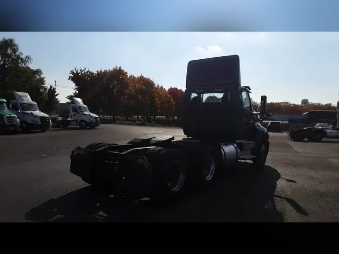 2022 International LT5b9e3c536b08131926bf411efe417117