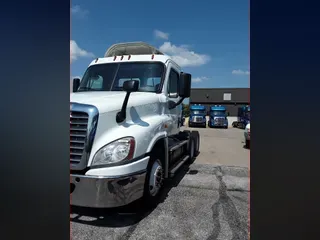 2016 FREIGHTLINER/MERCEDES CASCADIA 125