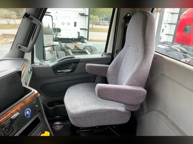 2020 INT LT625 6x4
