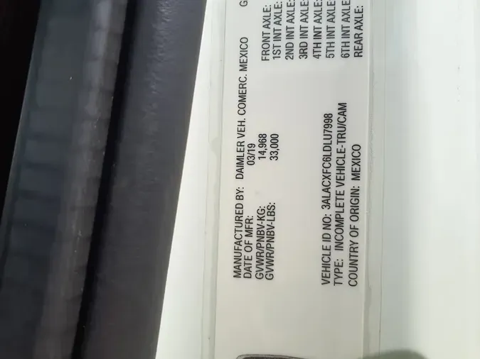 2020 FREIGHTLINER/MERCEDES M2 106