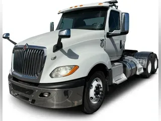 2018 International LT625