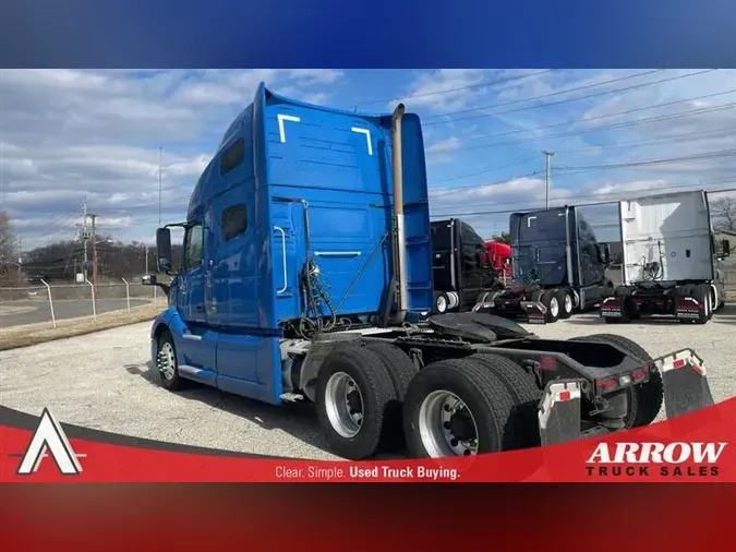 2020 VOLVO VNL760