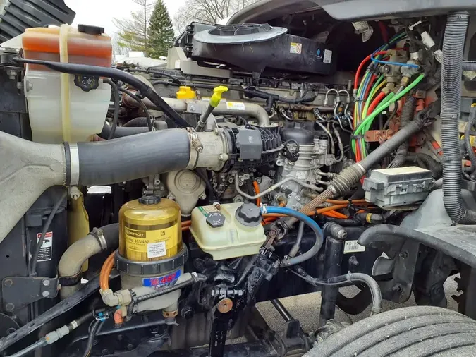 2018 FREIGHTLINER/MERCEDES CASCADIA 125