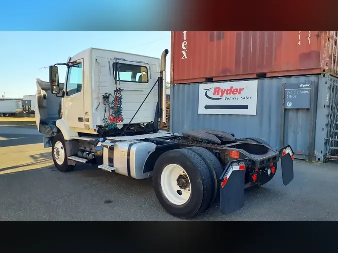 2014 VOLVO VNM42TRACTOR5ba9f46cd34a61f96f837a23f21a09c9