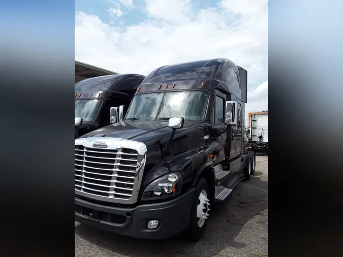 2019 FREIGHTLINER/MERCEDES CASCADIA 125